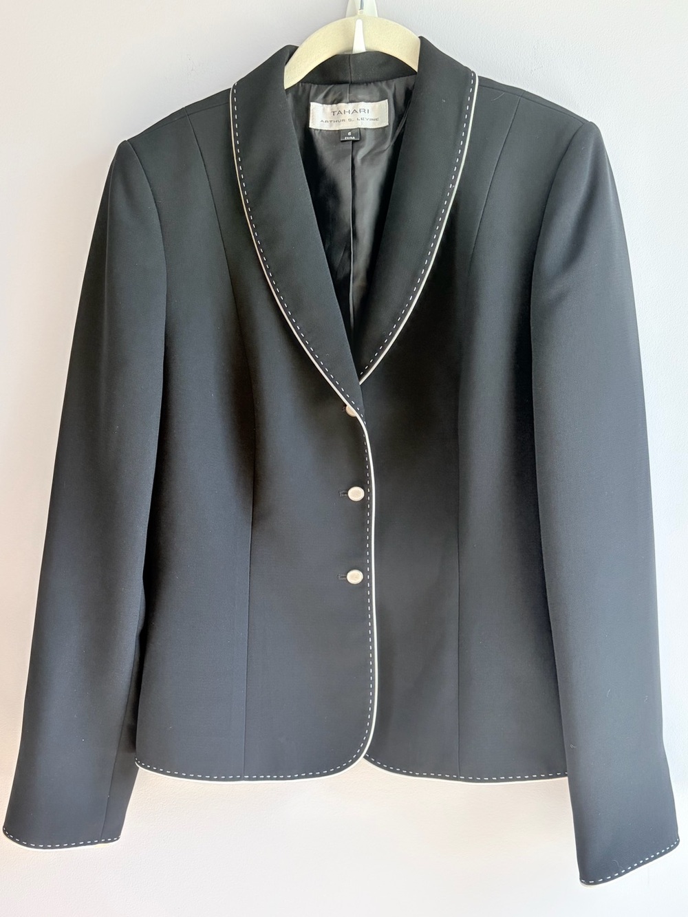 Tahari Levine Blazer Black White Trim Classic Tulip Cuff Office Formal EUC 6